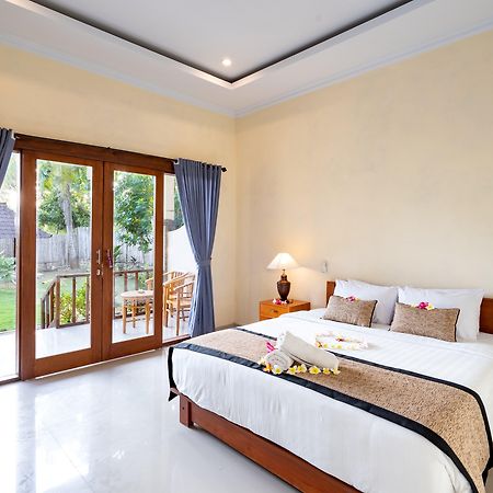 Pemuntalan Guesthouse レンボンガン島 エクステリア 写真